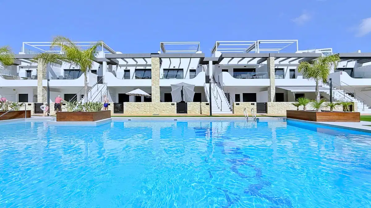 2-Bedroom, 2-Bathroom Contemporary Penthouse with Solarium in Punta Prima