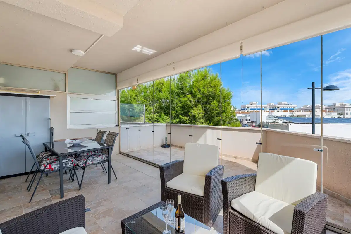 2-Bedroom, 2-Bathroom Apartment with Southeast-Facing Terrace and Wellness Facilities in Villamartín