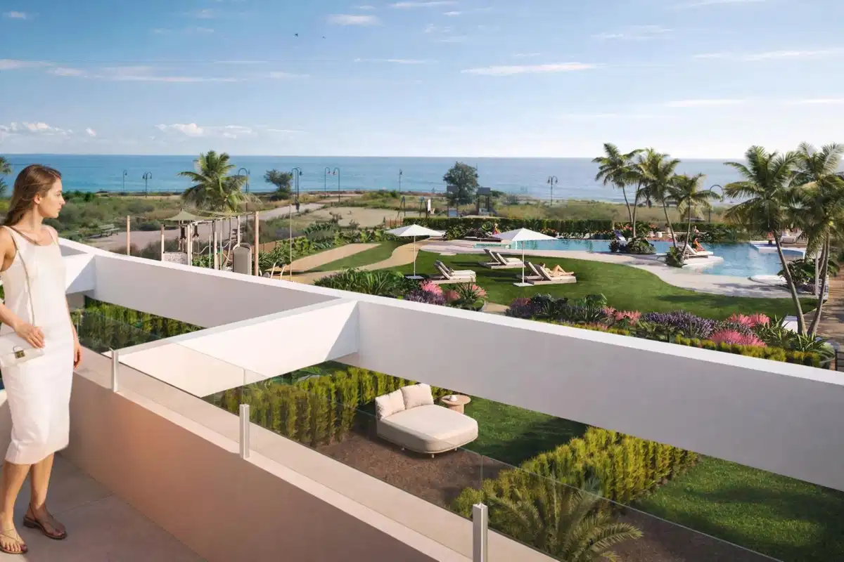 3-Bedroom, 2-Bathroom Frontline Beach Townhouse with Sea Views in El Campello