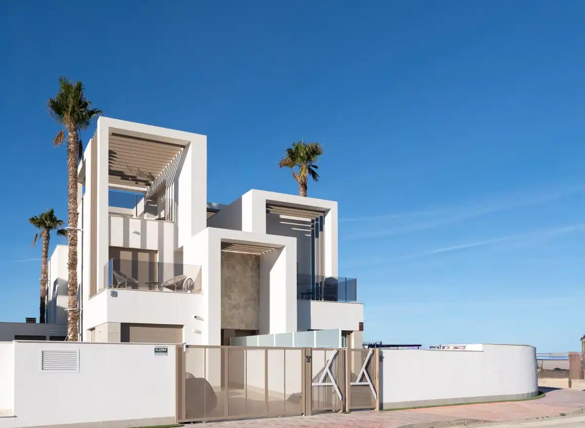 3-Bedroom, 3-Bathroom Modern Villas with Private Pool at Serena Golf, Los Alcazares
