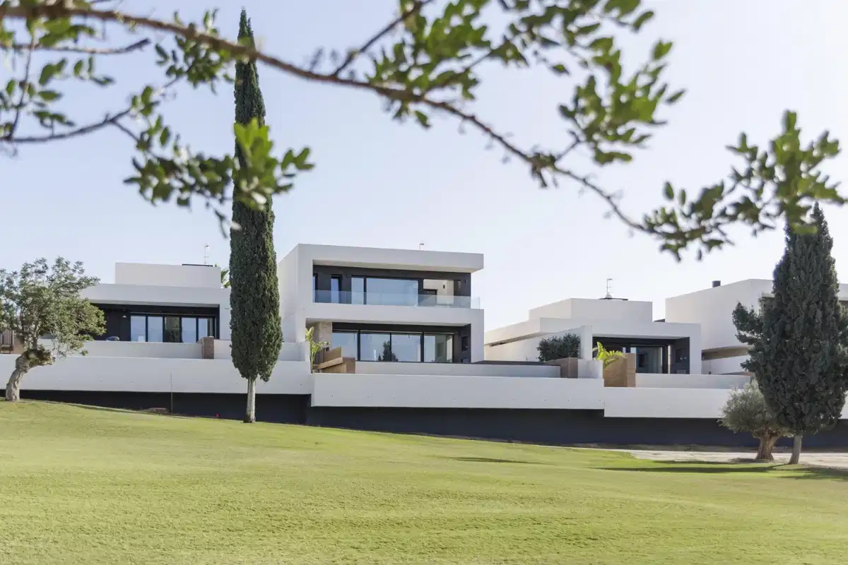 3-Bedroom, 2-Bathroom Luxury Villa with Infinity Pool and Golf Views at La Finca Golf Resort