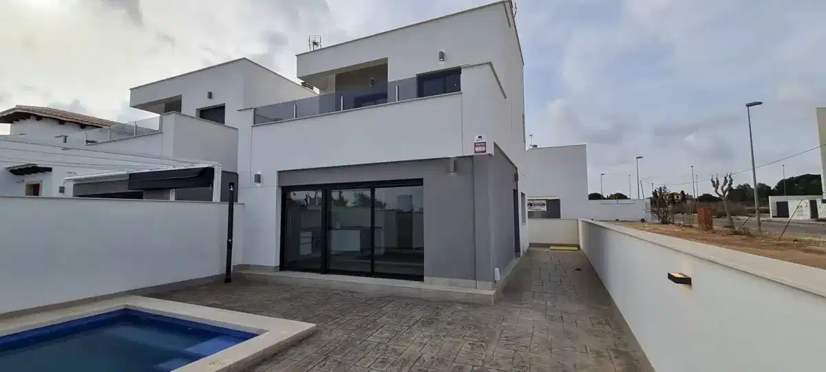 3-Bedroom, 2-Bathroom Contemporary Villa with Private Pool in Los Dolses, Orihuela Costa
