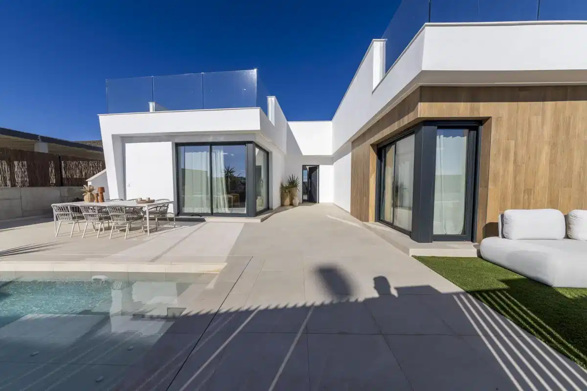 3-Bedroom, 2-Bathroom Villa with Private Pool in Altaona Golf Resort, Murcia