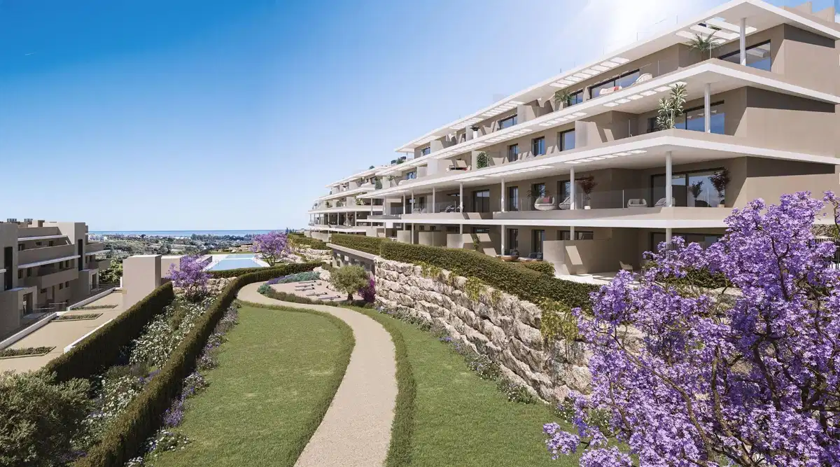 2-Bedroom, 2-Bathroom Ground Floor Apartment with Spacious Terrace in Estepona