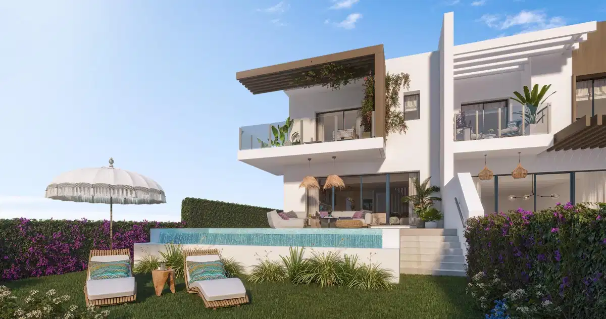 4-Bedroom, 3-Bathroom Townhouse with Spacious Terraces and Private Garden in Las Lagunas de Mijas