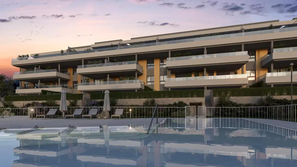 3-Bedroom, 2-Bathroom Penthouse with Spacious Terrace and Excellent Views Near La Carihuela Beach