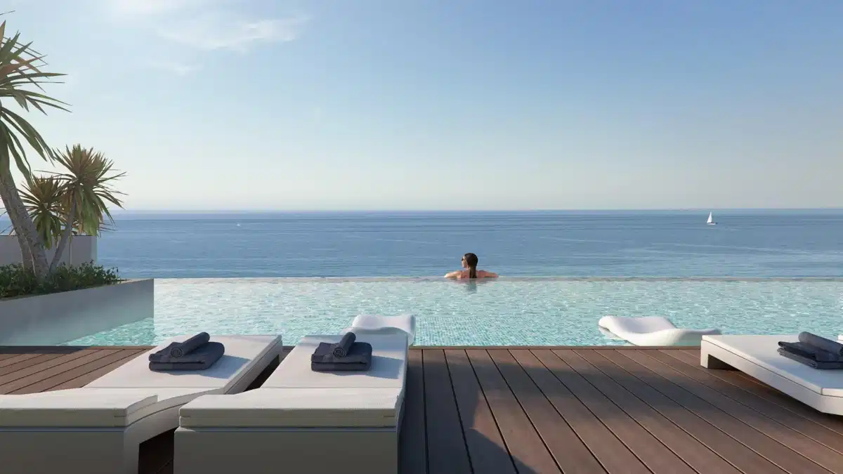 3-Bedroom, 2-Bathroom Penthouse with Panoramic Mediterranean Views in Casares