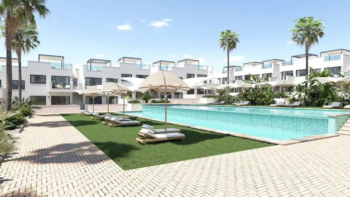 3-Bedroom, 2-Bathroom Ground Floor Bungalow with Pink Lagoon Views in Los Balcones