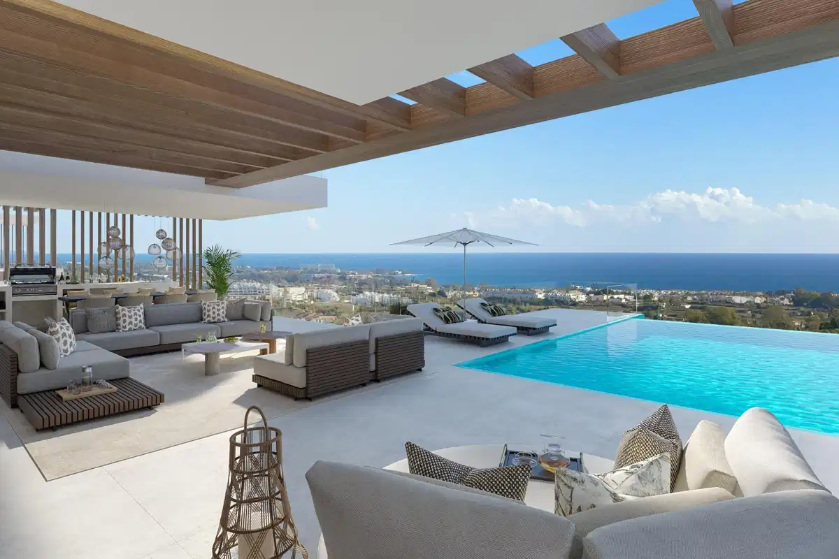 3-Bedroom, 3-Bathroom Luxury Villa with Panoramic Mediterranean Views near Estepona