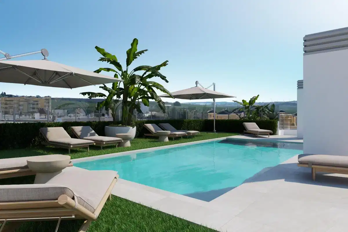 3-Bedroom, 2-Bathroom Penthouse with Communal Pool and Gym in Algorfa