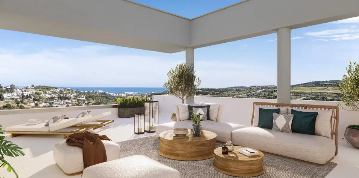 2-Bedroom, 2-Bathroom Penthouse with South-Facing Orientation Near Estepona Golf