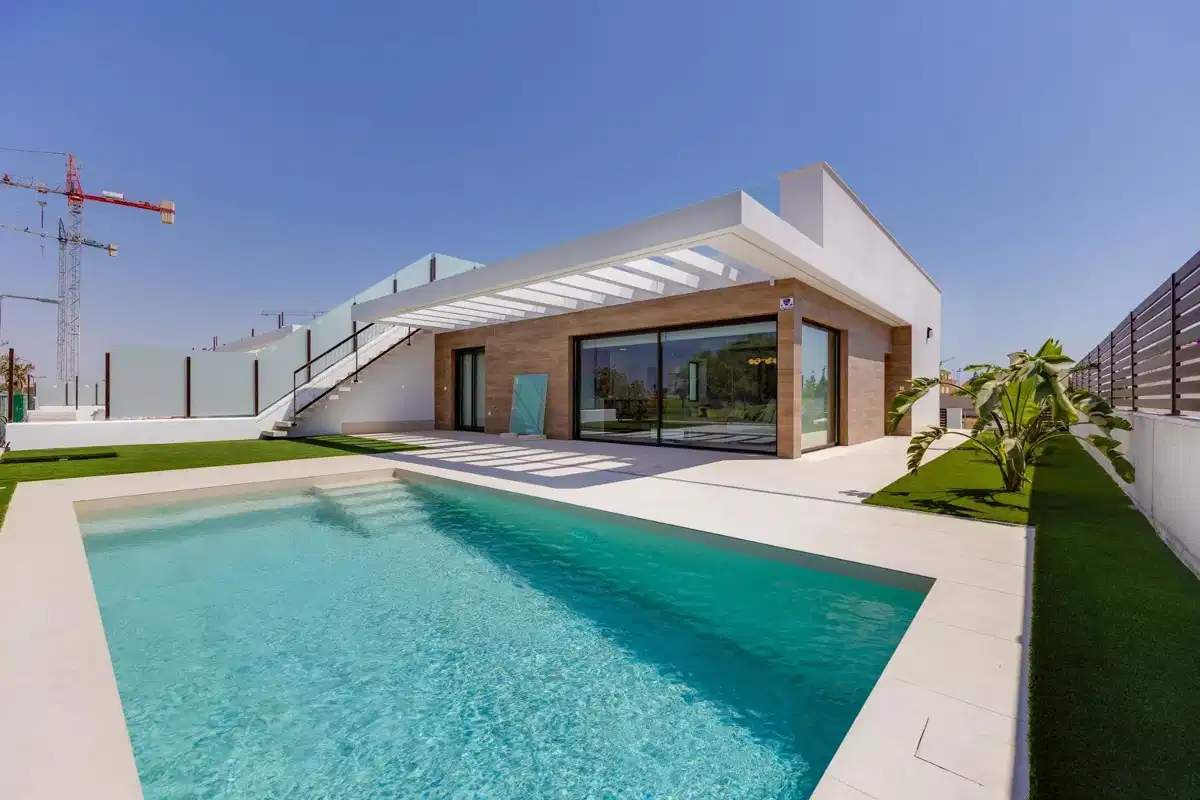 3-Bedroom, 3-Bathroom Villa with Basement, Garage, Private Pool and Solarium Near La Serena Golf