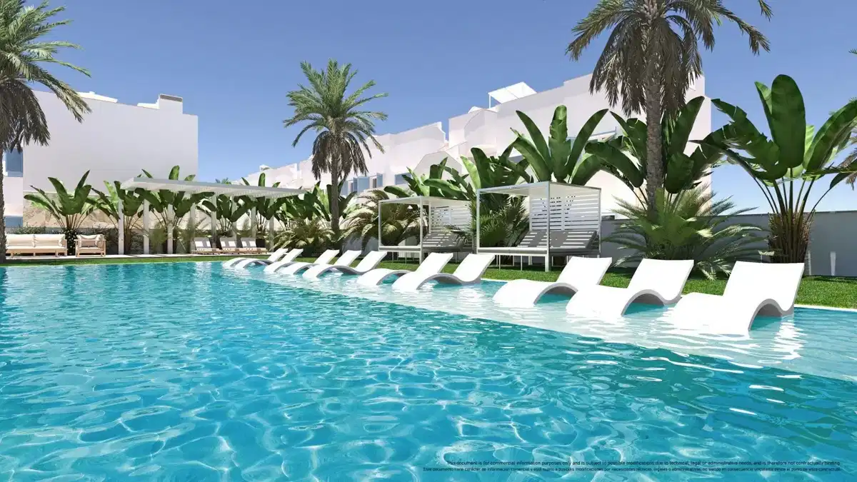 3-Bedroom, 2-Bathroom Top Floor Bungalow with Private Garden and Parking in Torre de la Horadada