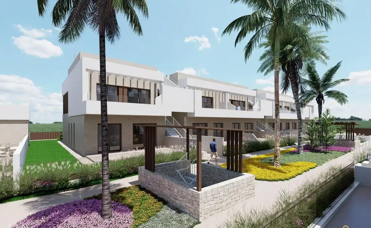 3-Bedroom, 2-Bathroom Ground Floor Bungalow with Private Garden and Modern Features in Los Alcázares