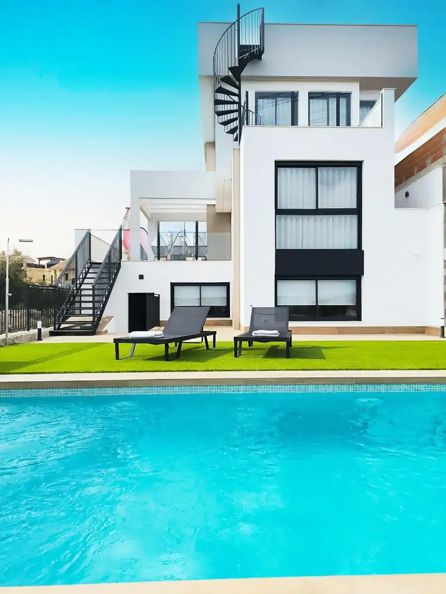 3-Bedroom, 2-Bathroom Semidetached Villa with Private Pool in La Finca Golf, Algorfa