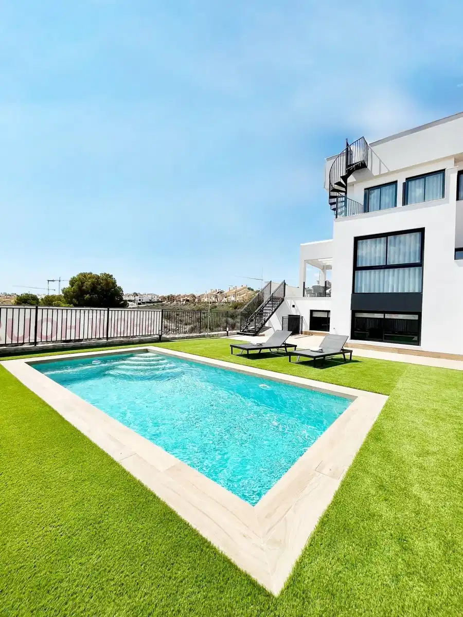 3-Bedroom, 2-Bathroom Villa with Private Pool in La Finca Golf, Algorfa