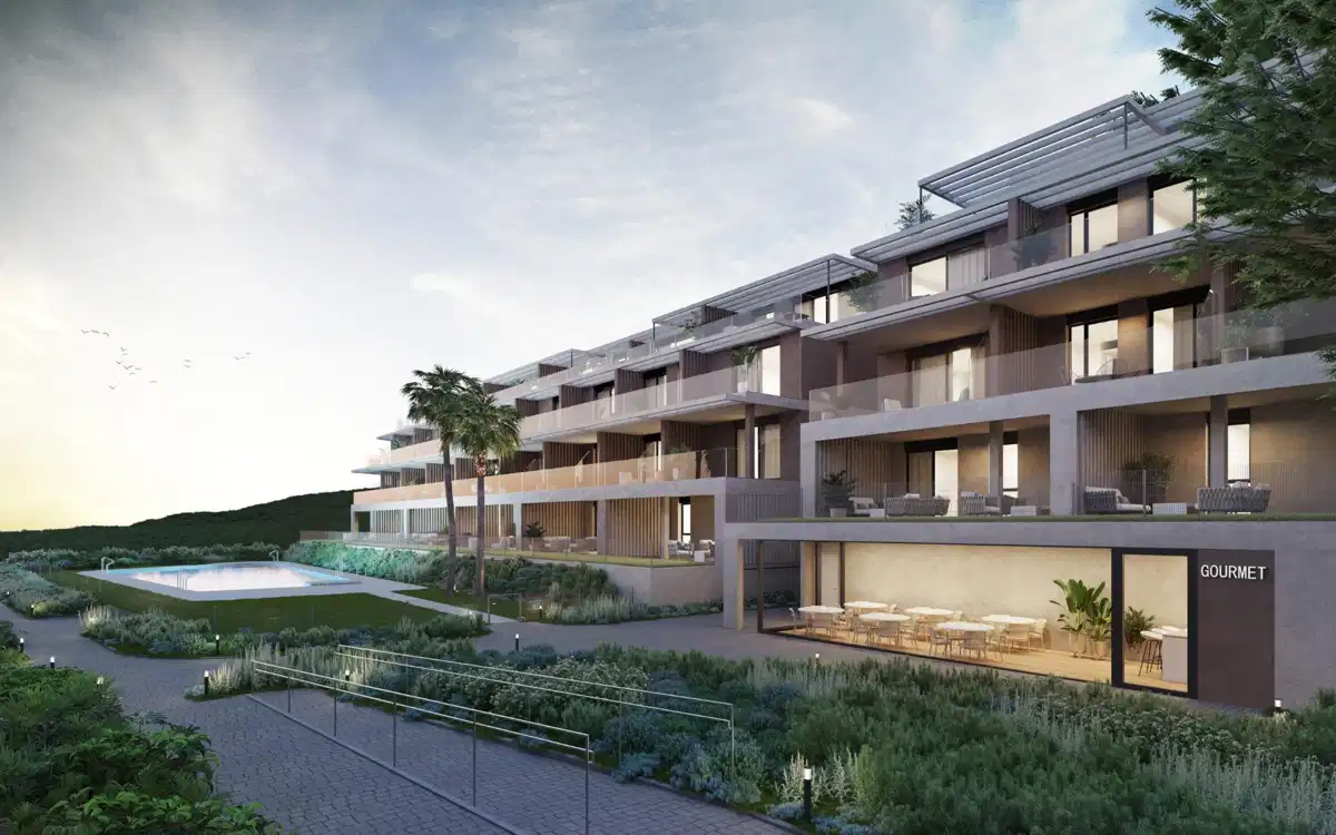 2-Bedroom, 2-Bathroom Ground Floor Apartment with Golf and Sea Views near Estepona
