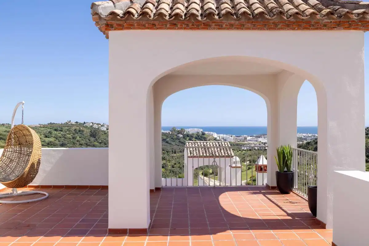 3-Bedroom, 2-Bathroom Modern Mediterranean Homes with Sea and Golf Views in Estepona