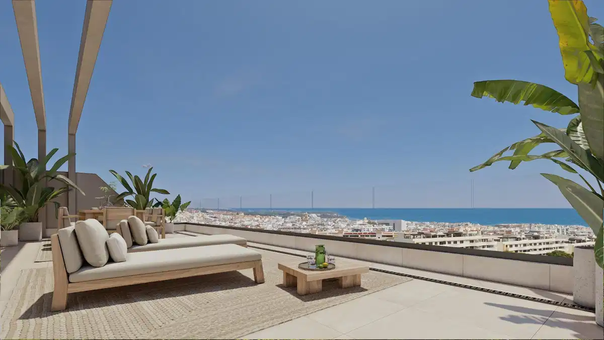 3-Bedroom, 2-Bathroom Penthouse with Panoramic Sea Views and Resort Amenities in Estepona