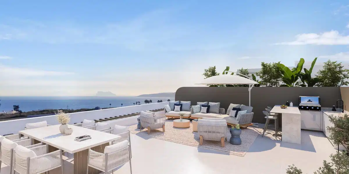 1-Bedroom, 1-Bathroom Penthouse with Sea and Mountain Views in Estepona