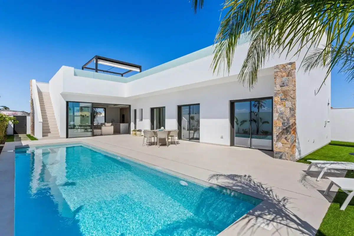 3-Bedroom, 2-Bathroom Modern Villas Near Serena Golf and Beach, Los Alcazares