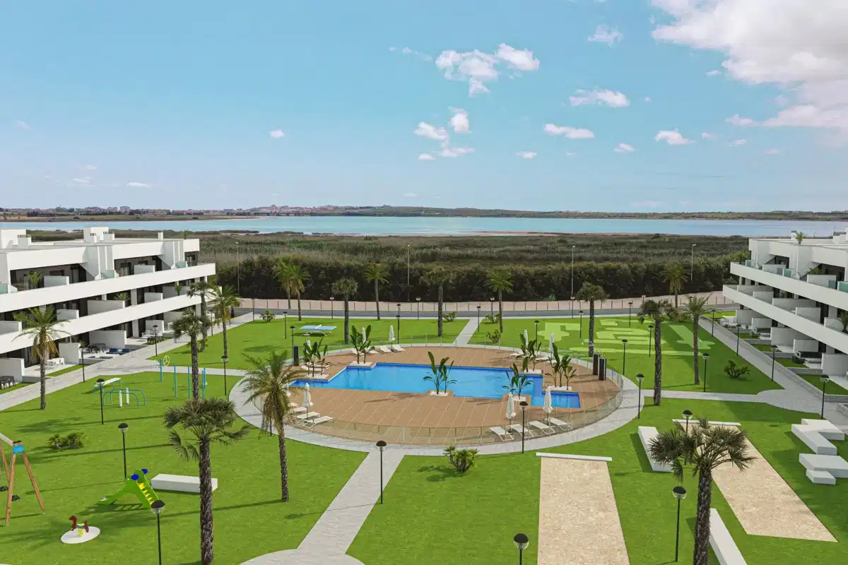 3-Bedroom, 2-Bathroom Modern Ground Floor Apartment with Lagoon Views and Tourist License in El Raso
