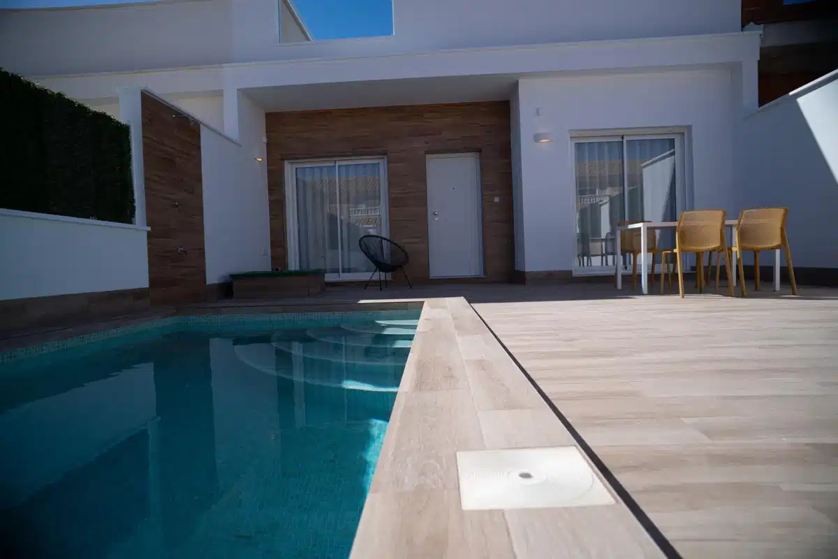 3-Bedroom, 2-Bathroom Contemporary Townhouse with Private Pool and Solarium in San Javier