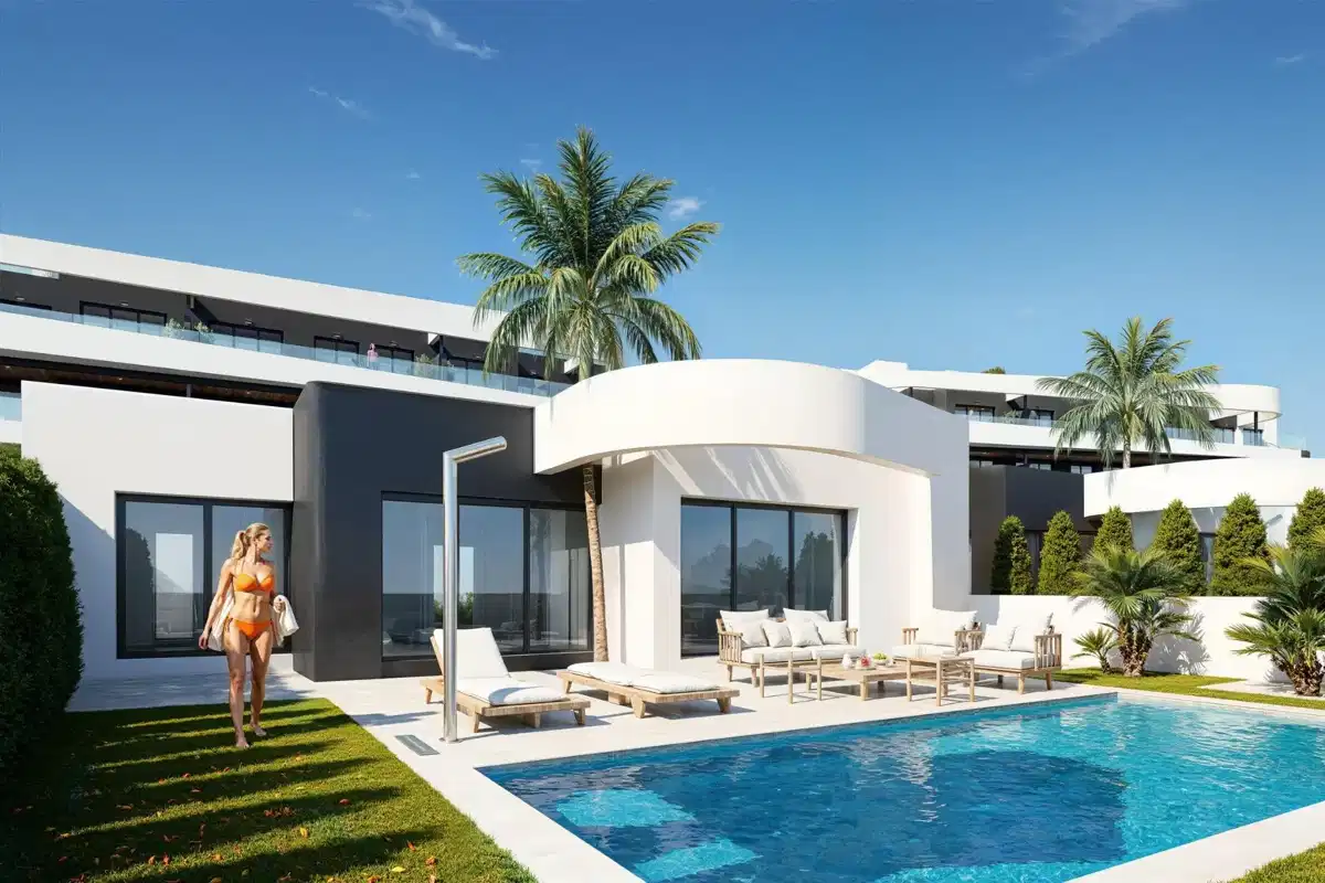3-Bedroom, 2-Bathroom Villa with Private Pool, Garden, and Basement in La Serena Golf Los Alcazares