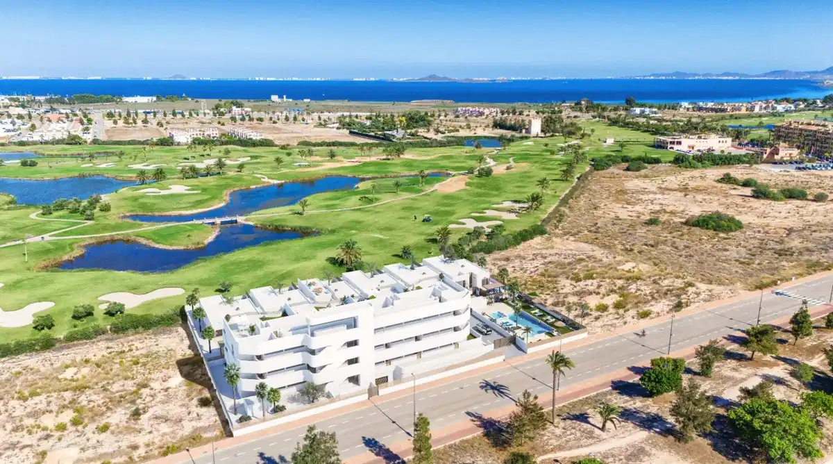 2-Bedroom, 2-Bathroom Ground Floor Apartment with Private Parking in Los Alcazares