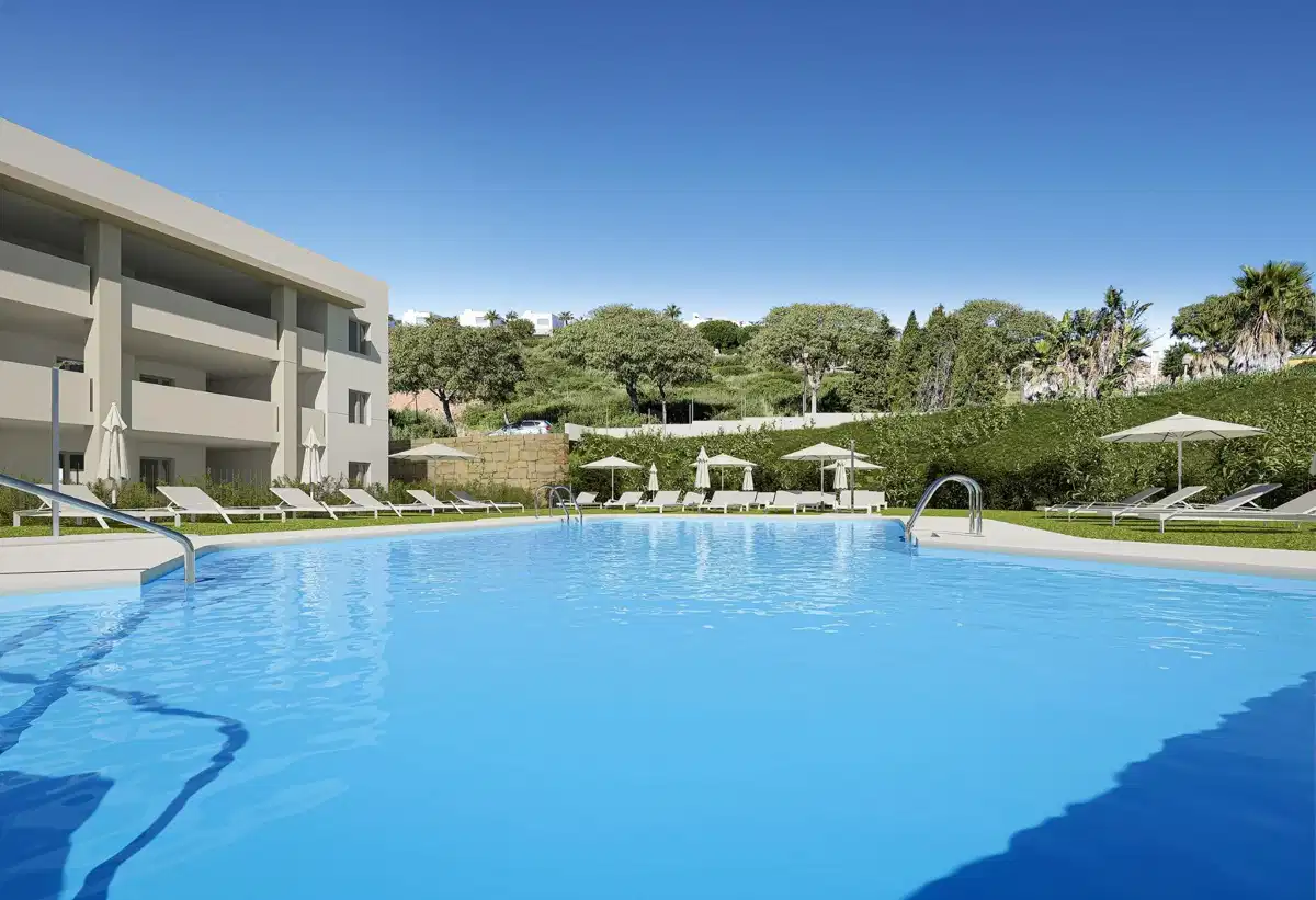 3-Bedroom, 2-Bathroom Ground Floor Apartment with Sea Views in Bahía de las Rocas, Manilva