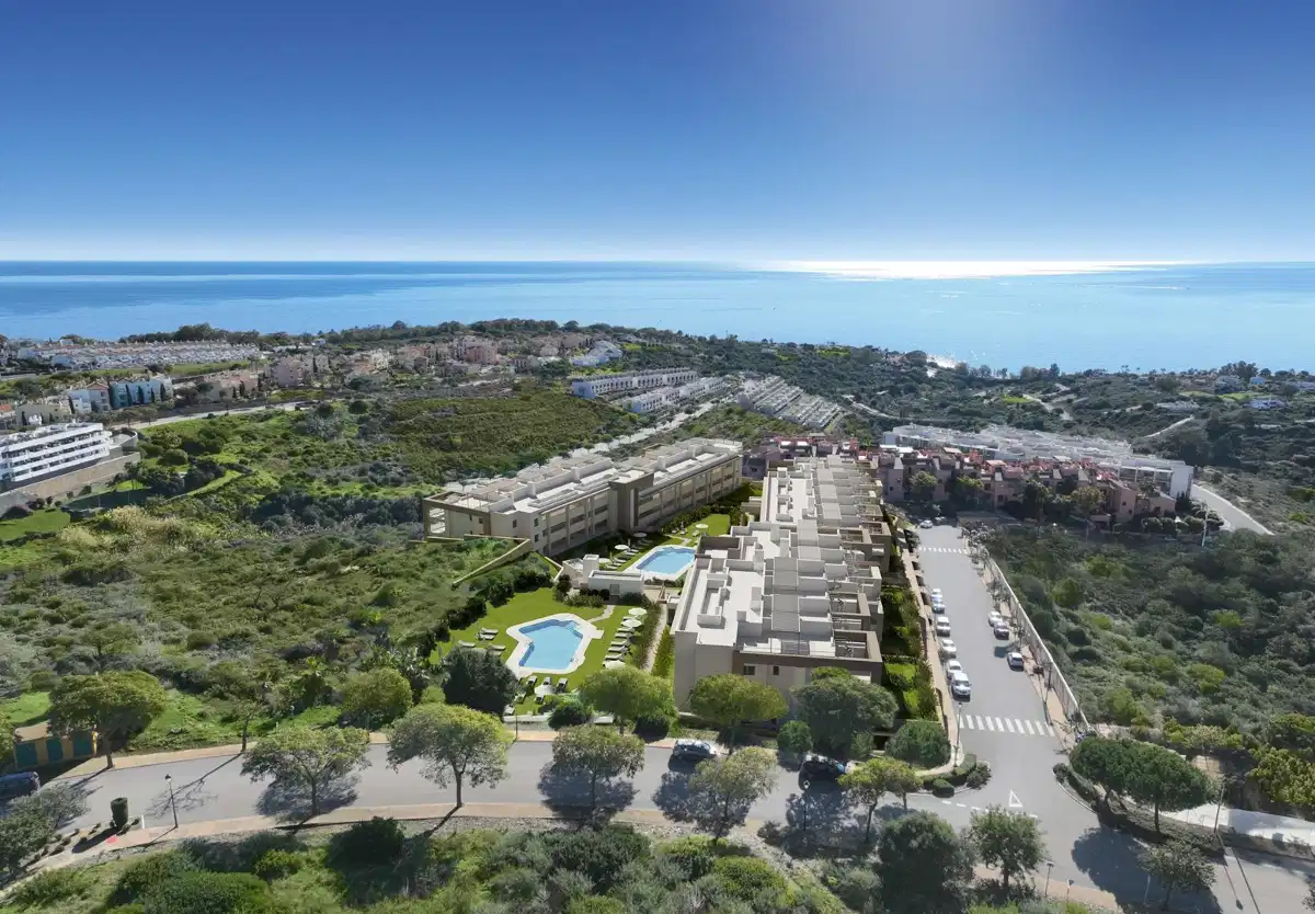 2-Bedroom, 2-Bathroom Apartment with Sea Views and Premium Amenities in Bahía de las Rocas, Manilva