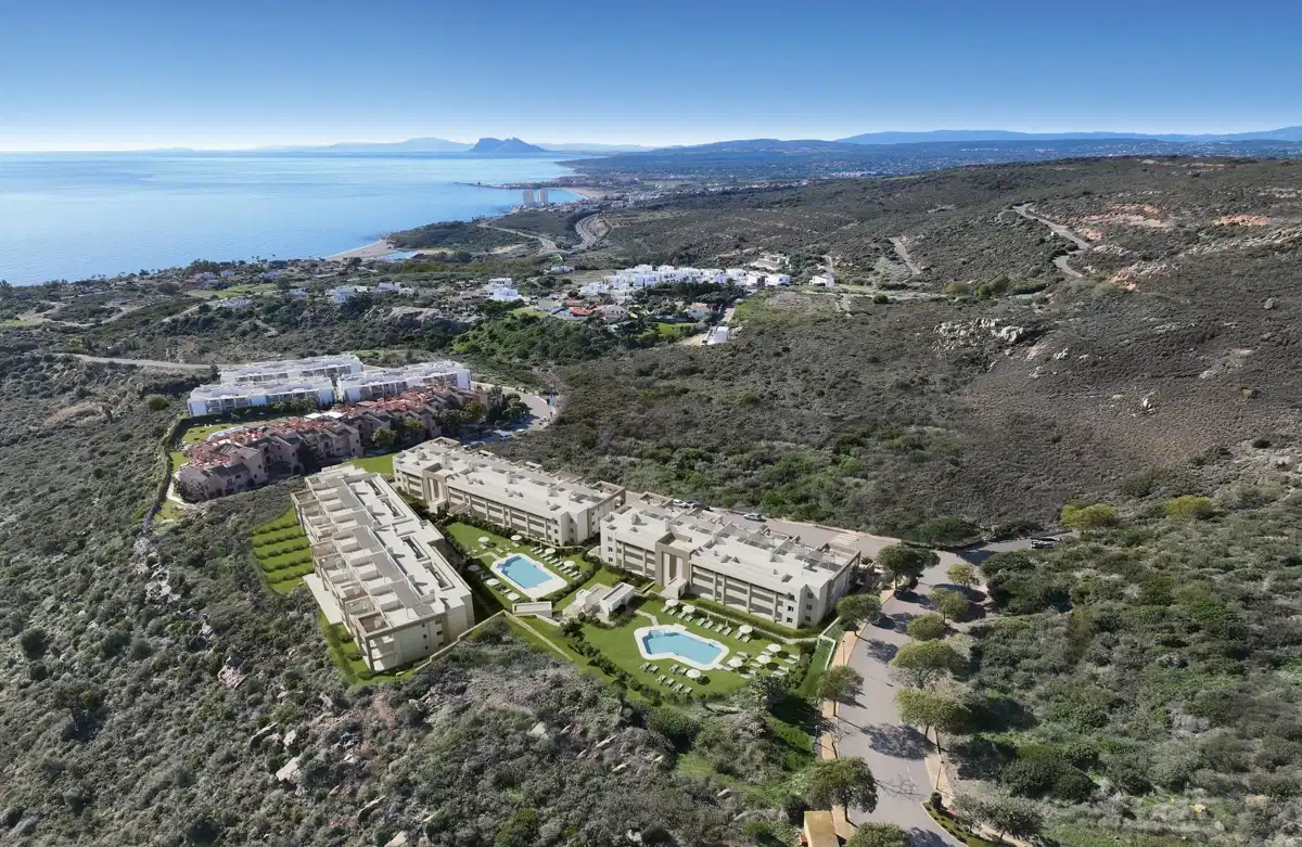3-Bedroom, 2-Bathroom Apartment with Sea Views in Bahía de las Rocas, Manilva