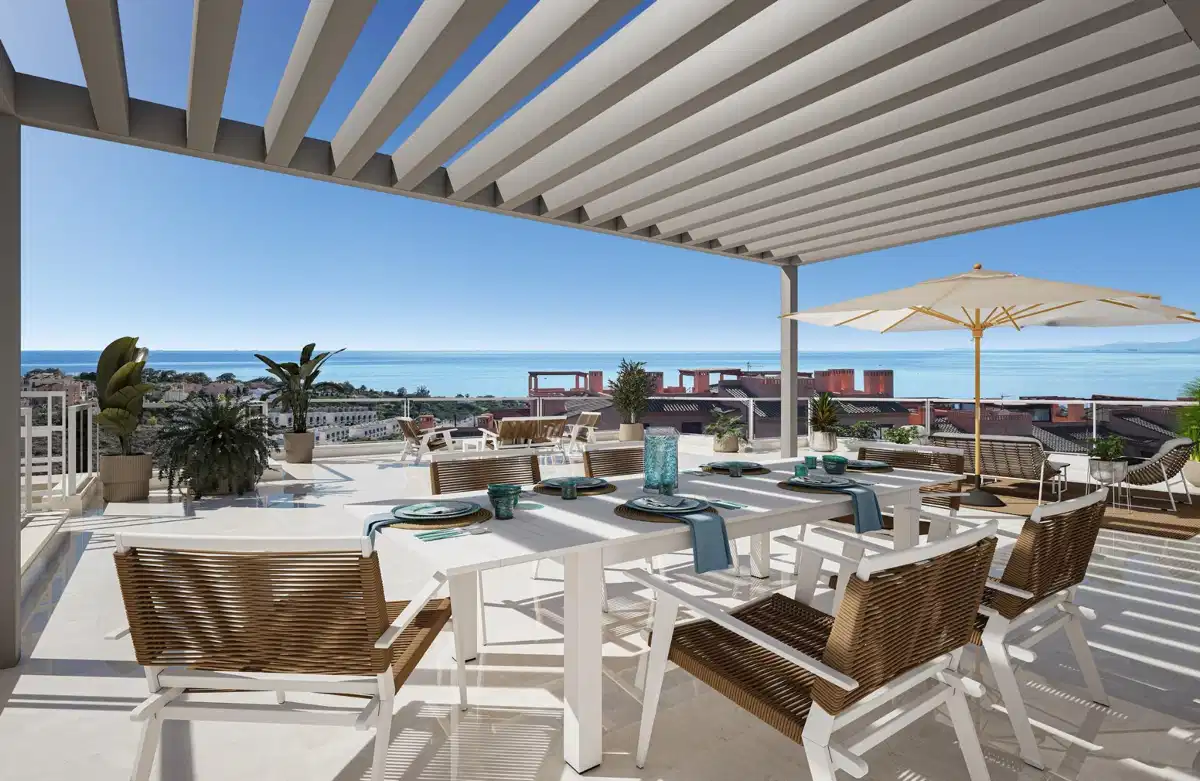 2-Bedroom, 2-Bathroom Penthouse with Sea Views and Spacious Terrace in Bahía de las Rocas, Manilva