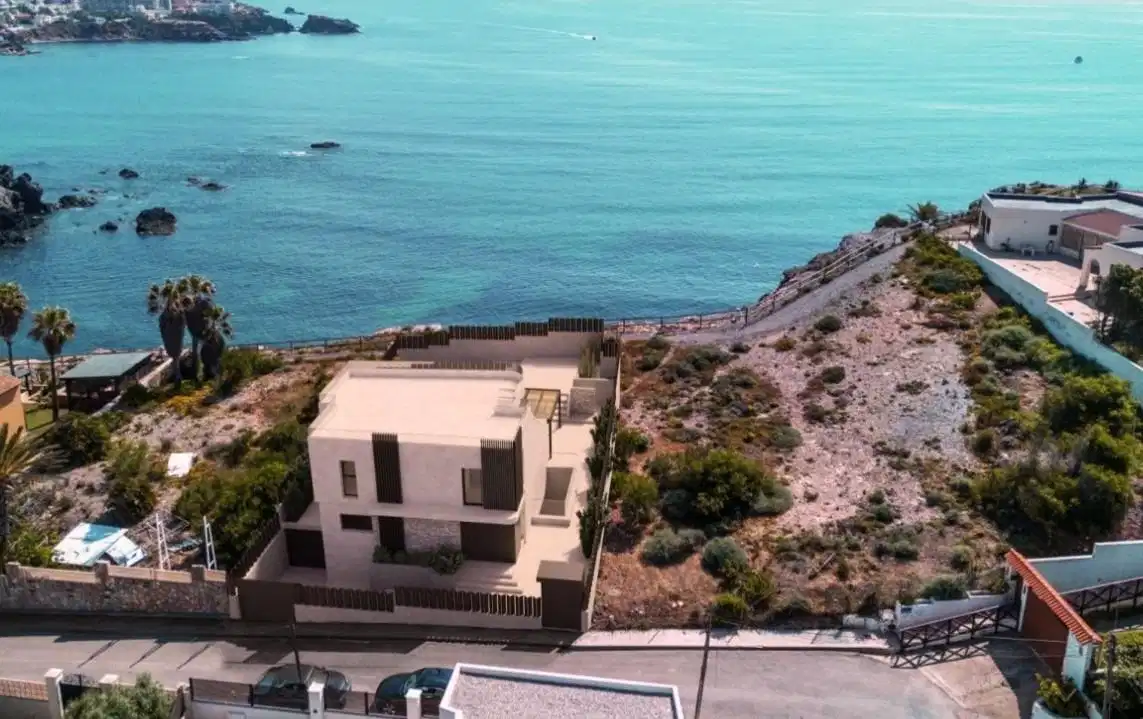 3-Bedroom, 3-Bathroom Frontline Luxury Villa with Panoramic Sea Views in Cala Flores, Cabo de Palos