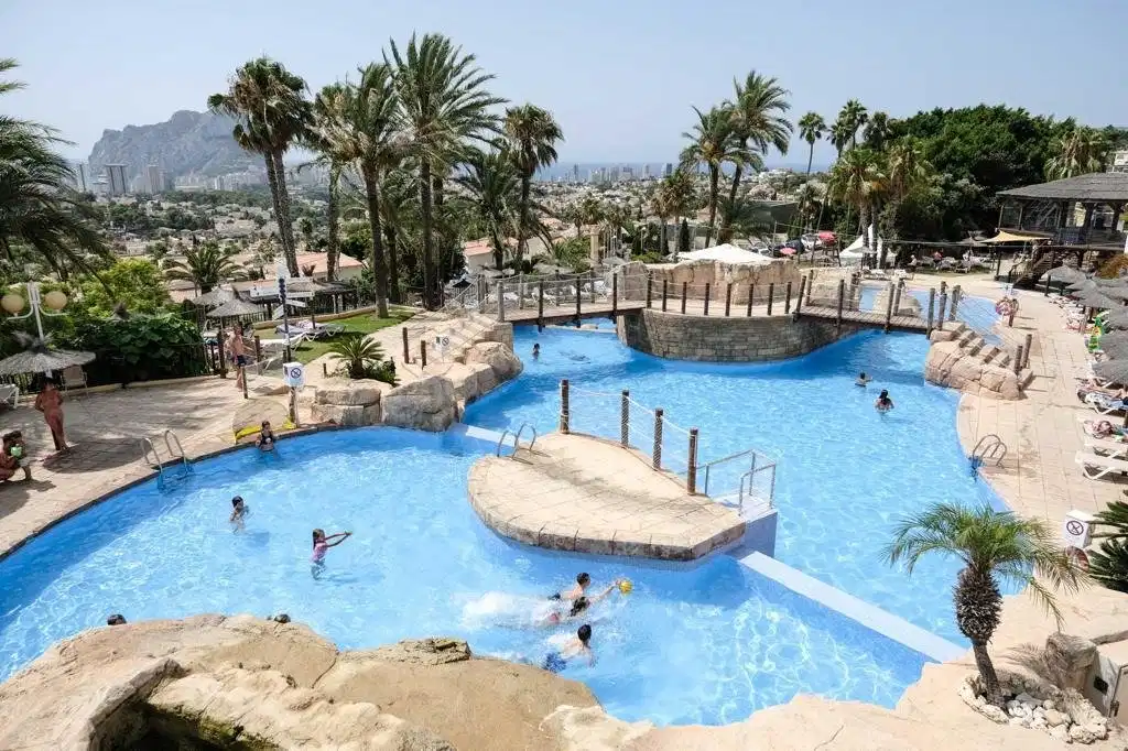 2-Bedroom, 1-Bathroom Top Floor Bungalow Apartment in Calpe with Terrace and Parking