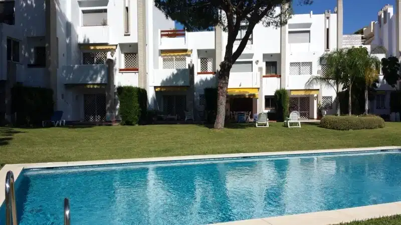 3 bedrooms, 3 bathrooms Townhouse in Nueva Andalucía