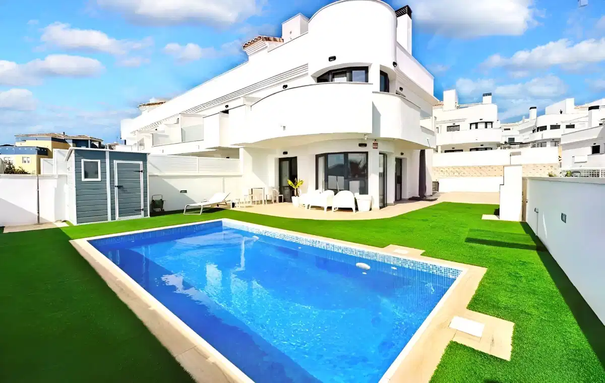 2 bedrooms, 2 bathrooms House in Finestrat
