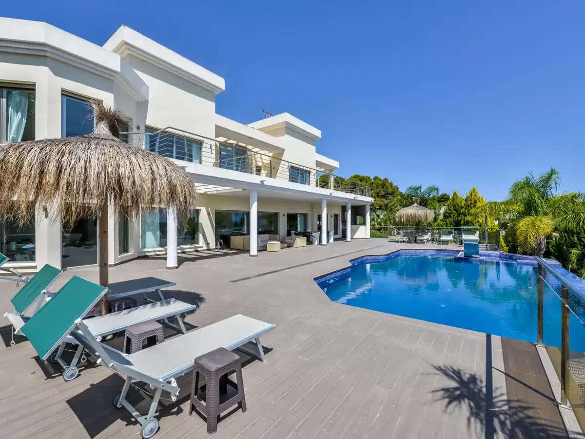 5 bedrooms, 6 bathrooms Villa in Benissa