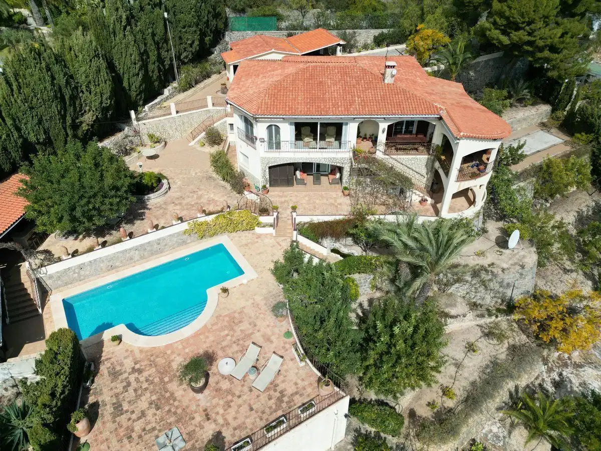 5 bedrooms, 5 bathrooms Villa in Altea