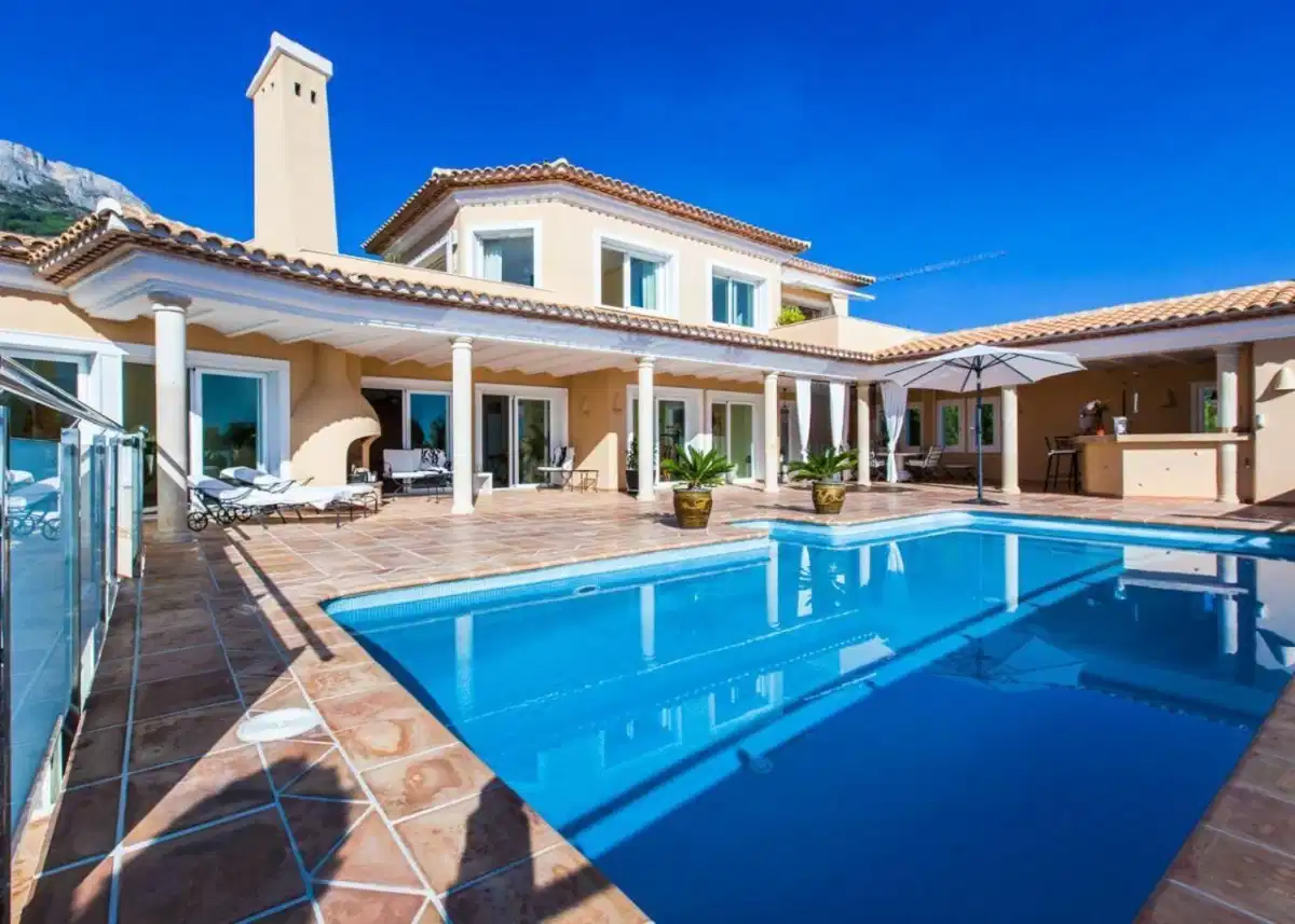 3 bedrooms, 3 bathrooms Villa in Altea