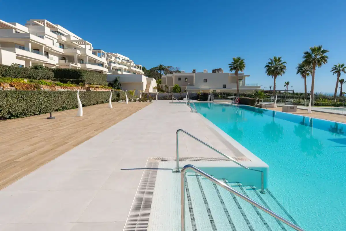 3 bedrooms, 3 bathrooms Apartment in Estepona
