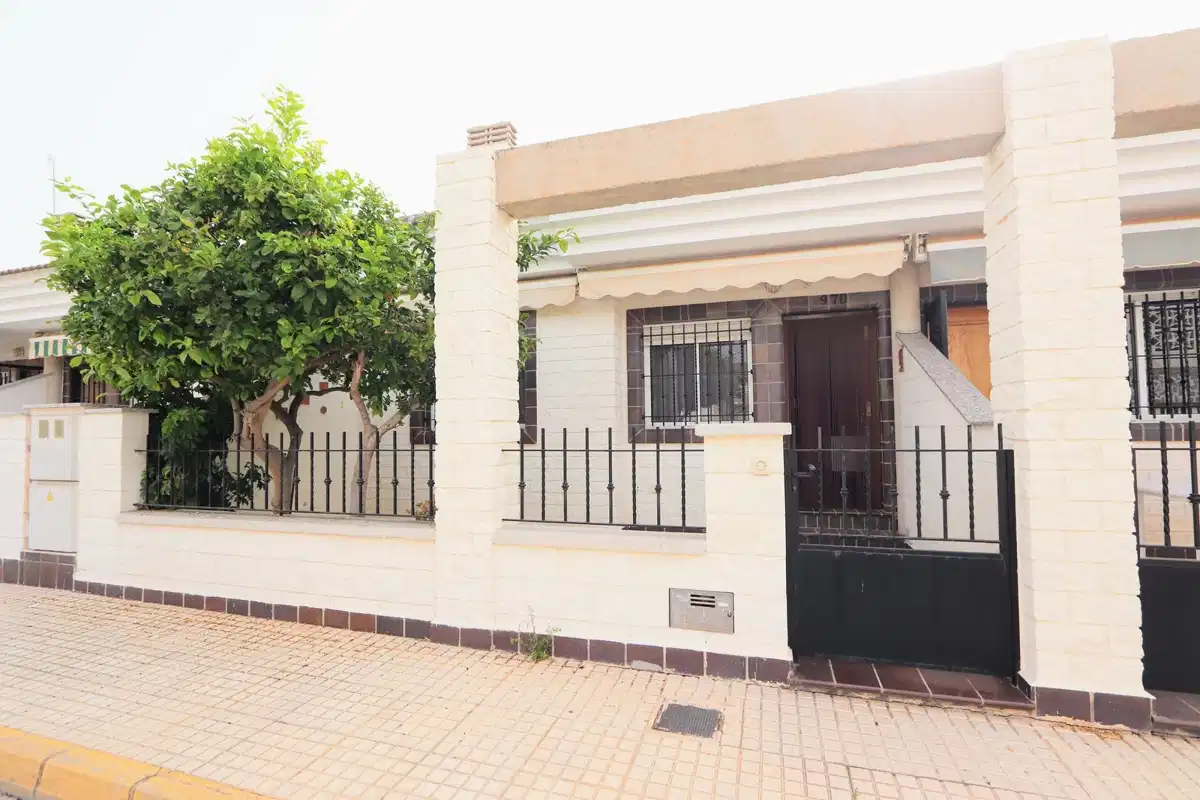 4 bedrooms, 3 bathrooms Townhouse in Torre de la Horadada