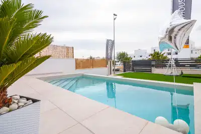 3 bedrooms, 4 bathrooms Villa in Villamartin thumb 13