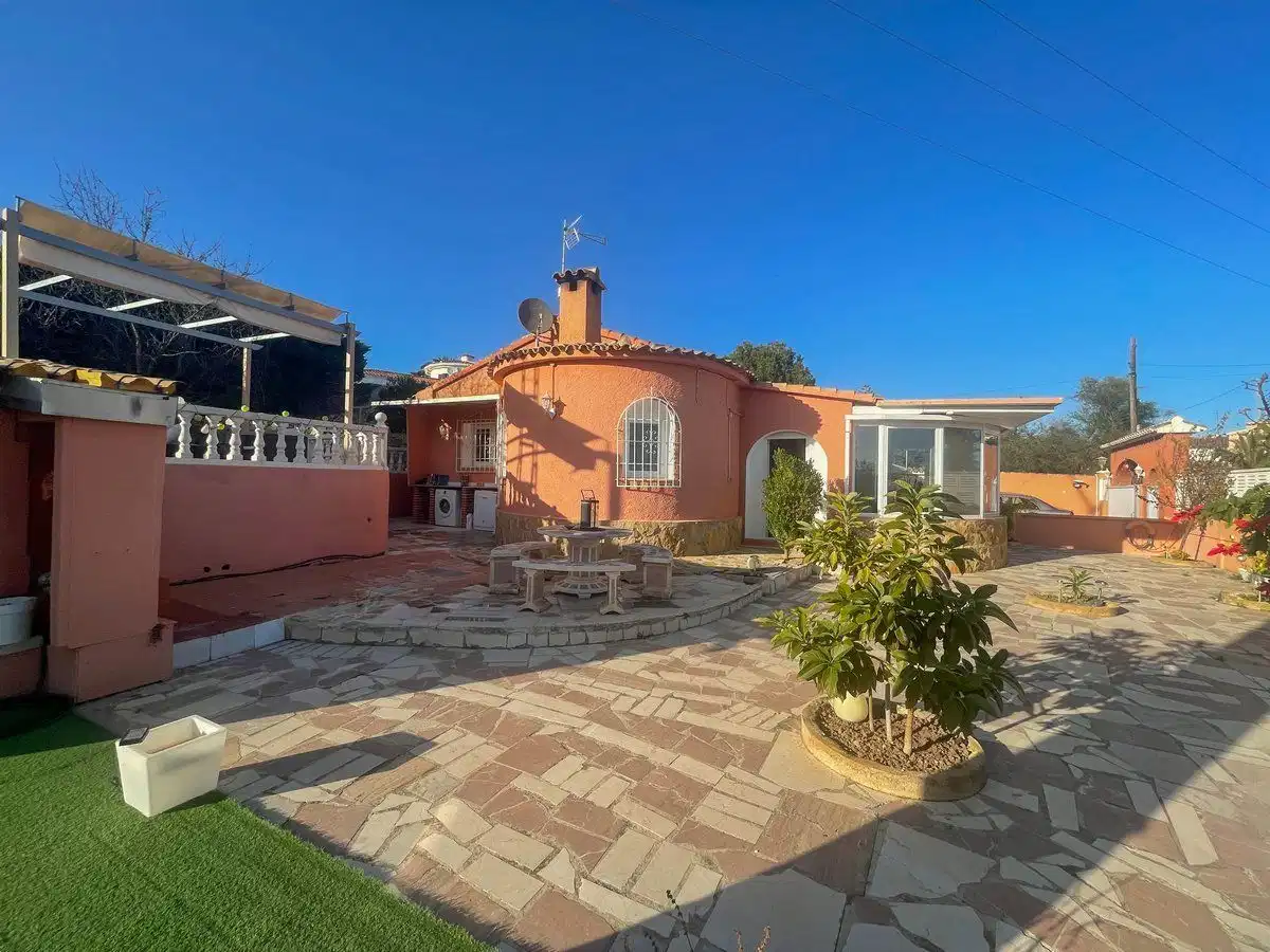 3 bedrooms, 2 bathrooms Villa in Calpe