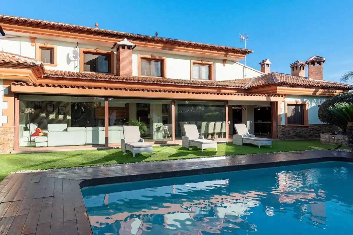 4 bedrooms, 6 bathrooms Villa in Calpe