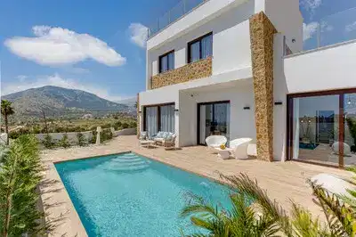 3 - 4 bedrooms, 3 - 4 bathrooms Villa in Finestrat