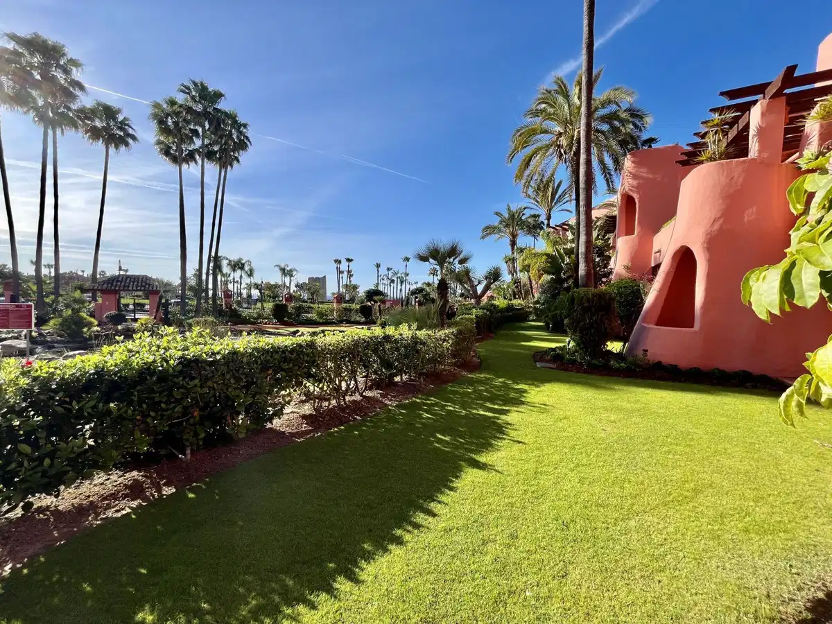 3 bedrooms, 2 bathrooms Apartment in Estepona