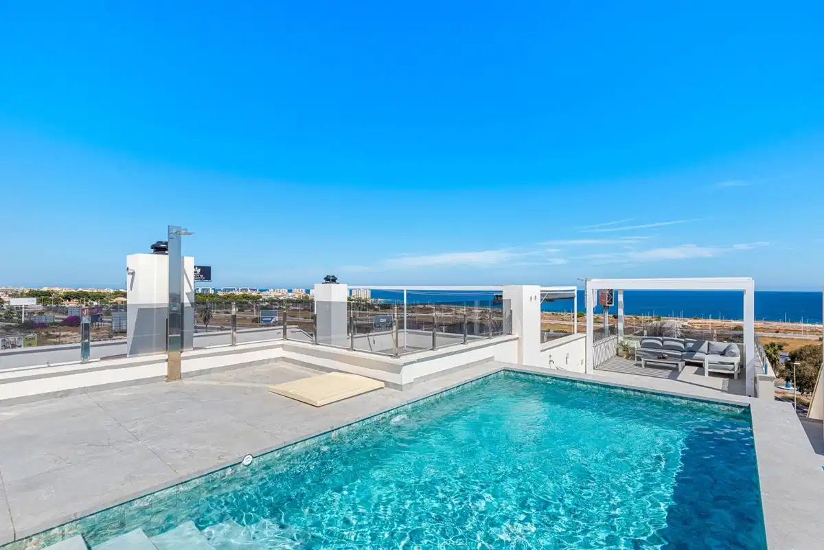3 bedrooms, 2 bathrooms Penthouse in Orihuela Costa