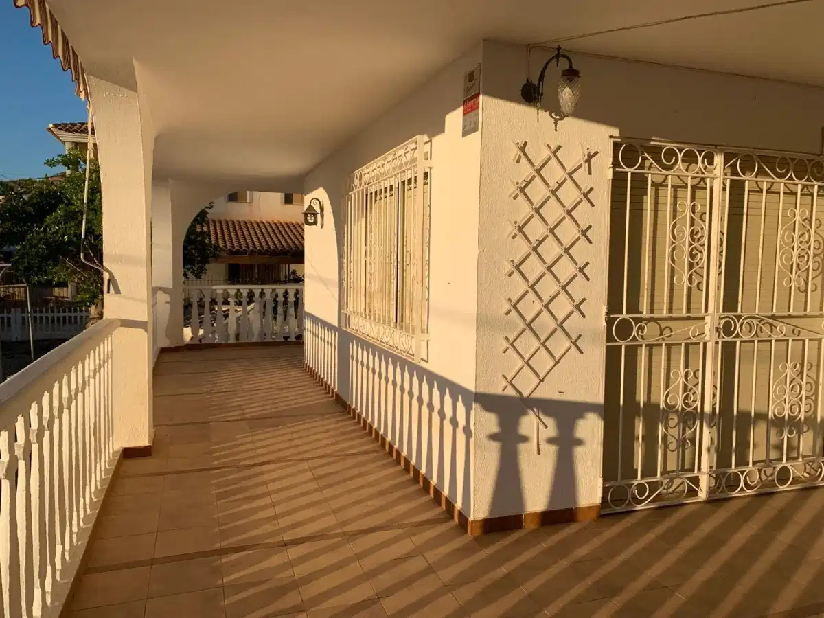 3 bedrooms, 2 bathrooms Villa in Aguilas