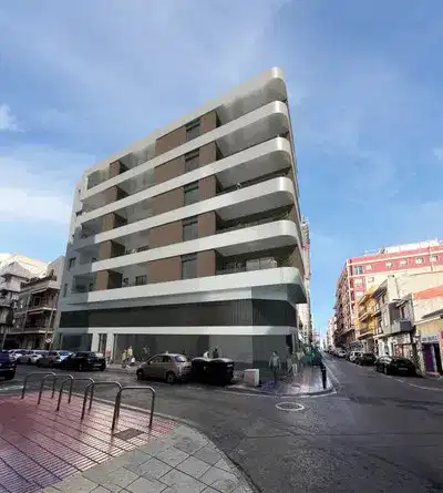 2 - 3 bedrooms, 2 - 3 bathrooms Apartment in Santa Pola